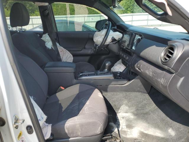 5TFCZ5AN0GX037951 - 2016 TOYOTA TACOMA DOUBLE CAB WHITE photo 7