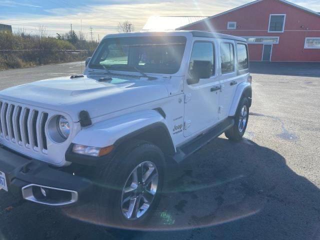 1C4HJXEG7MW820884 - 2021 JEEP WRANGLER U SAHARA WHITE photo 2