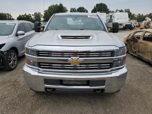 1GC1CUEY1JF183599 - 2018 CHEVROLET SILVERADO C2500 HEAVY DUTY SILVER photo 5