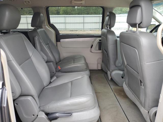 2V4RW3DG7BR766711 - 2011 VOLKSWAGEN ROUTAN SE BLACK photo 11