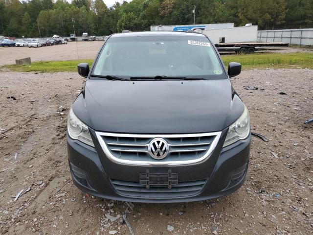 2V4RW3DG7BR766711 - 2011 VOLKSWAGEN ROUTAN SE BLACK photo 5