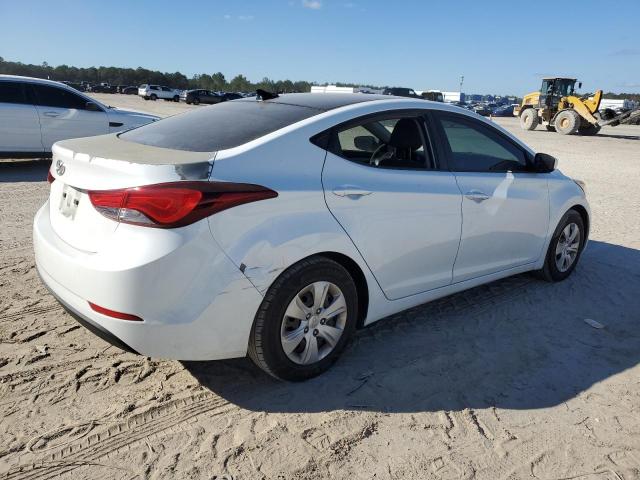 5NPDH4AE2GH743459 - 2016 HYUNDAI ELANTRA SE WHITE photo 3