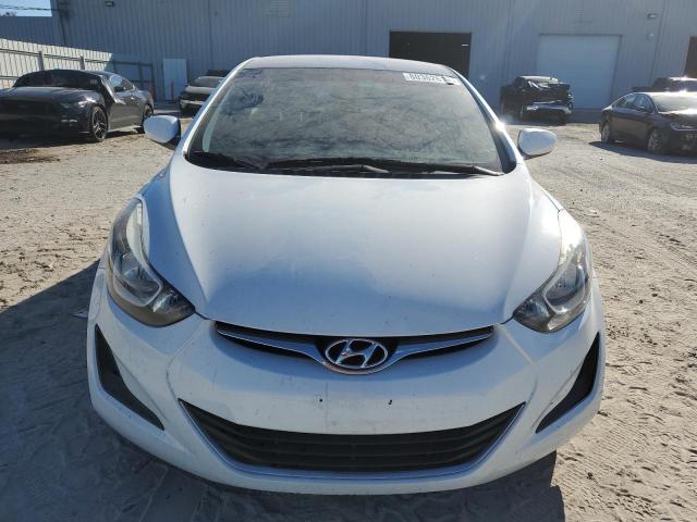 5NPDH4AE2GH743459 - 2016 HYUNDAI ELANTRA SE WHITE photo 5