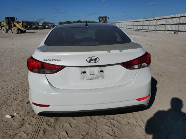 5NPDH4AE2GH743459 - 2016 HYUNDAI ELANTRA SE WHITE photo 6