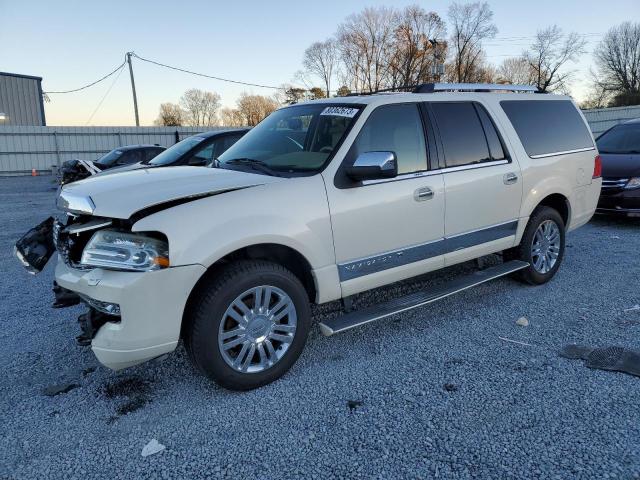 5LMFL285X8LJ06293 - 2008 LINCOLN NAVIGATOR L WHITE photo 1