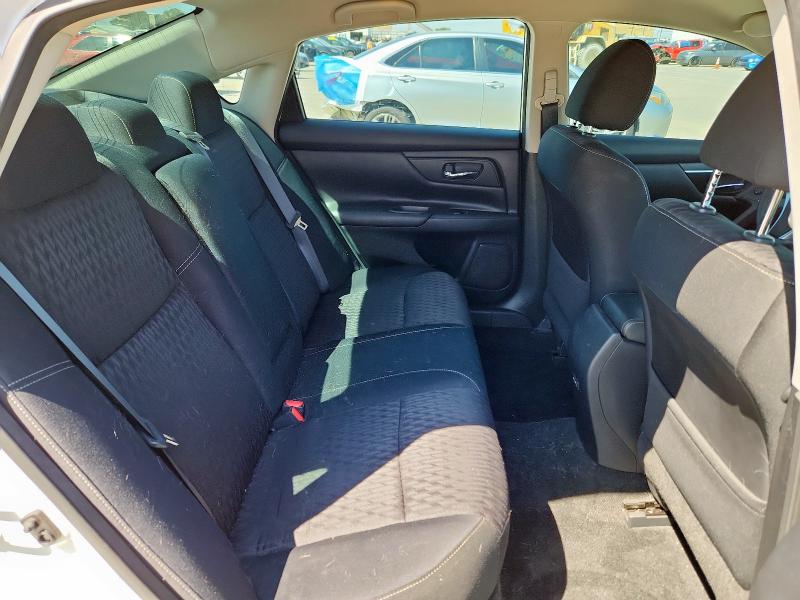 1N4AL3AP7JC224333 - 2018 NISSAN ALTIMA 2.5 白色 照片 10