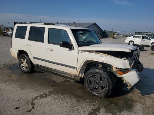 1J8HG48K27C570532 - 2007 JEEP COMMANDER Beyaz fotoğraf 4