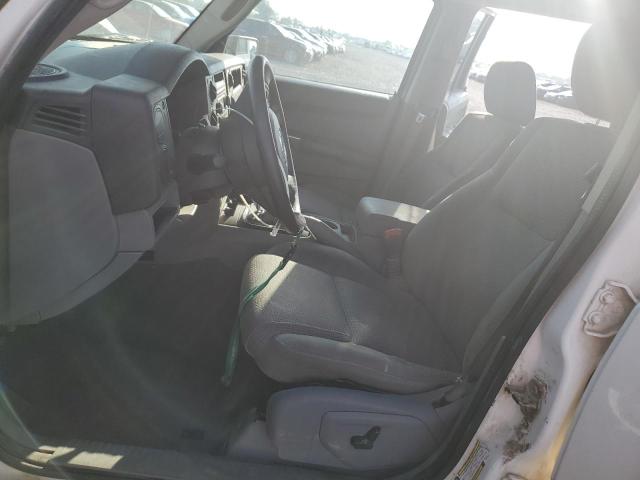 1J8HG48K27C570532 - 2007 JEEP COMMANDER Beyaz fotoğraf 7