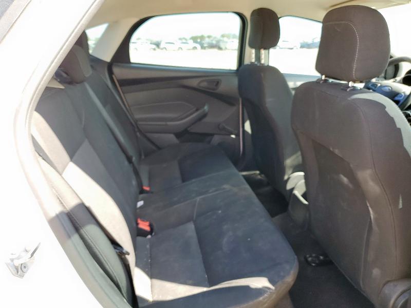 1FADP3E26JL330692 - 2018 FORD FOCUS S თეთრი ფოტო 10