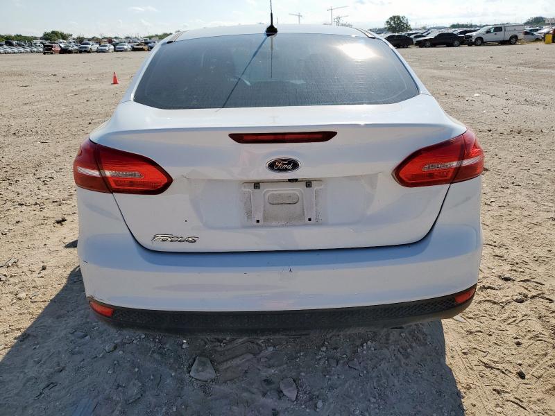 1FADP3E26JL330692 - 2018 FORD FOCUS S თეთრი ფოტო 6