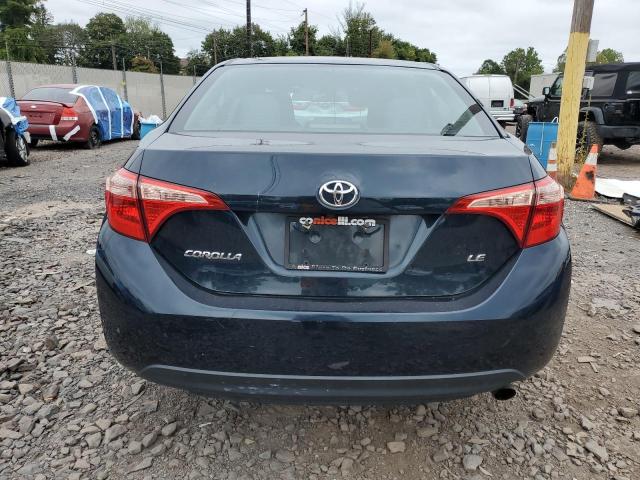 2T1BURHE0KC158896 - 2019 TOYOTA COROLLA L Blau Foto 6