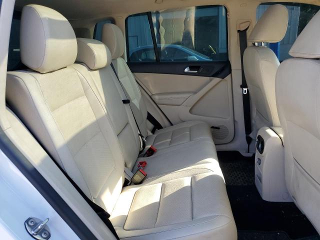 WVGAV3AX6EW557949 - 2014 VOLKSWAGEN TIGUAN S WHITE photo 11