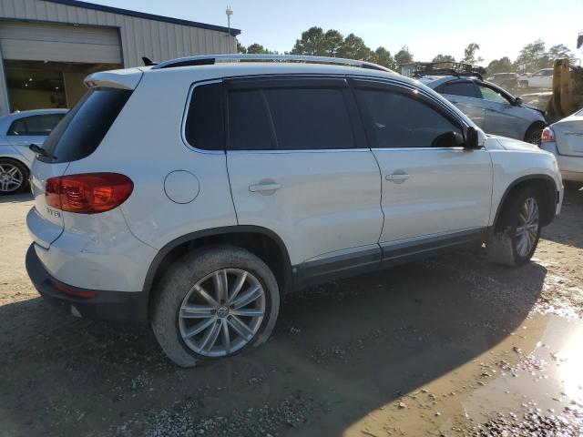 WVGAV3AX6EW557949 - 2014 VOLKSWAGEN TIGUAN S WHITE photo 3