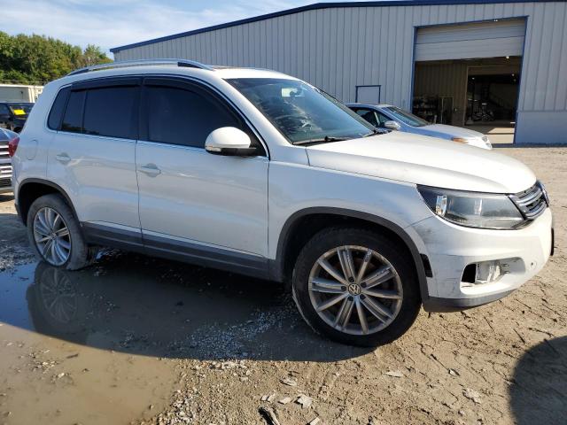 WVGAV3AX6EW557949 - 2014 VOLKSWAGEN TIGUAN S WHITE photo 4