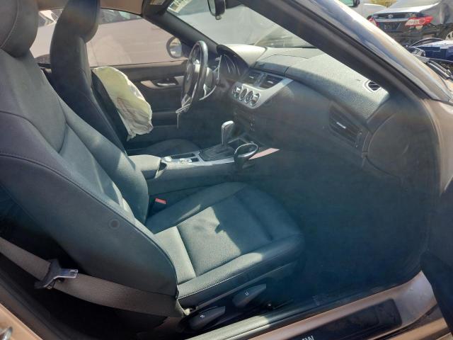 WBALM53569E376530 - 2009 BMW Z4 SDRIVE30I SILVER photo 8