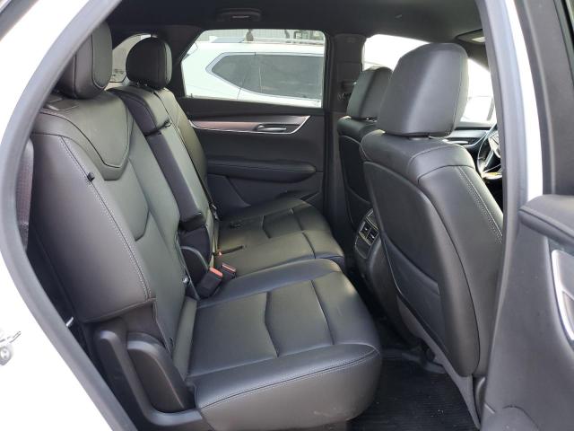 1GYKNBR40RZ724088 - 2024 CADILLAC XT5 LUXURY Weiß Foto 11