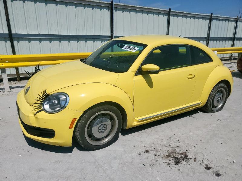 2013 VOLKSWAGEN BEETLE, 
