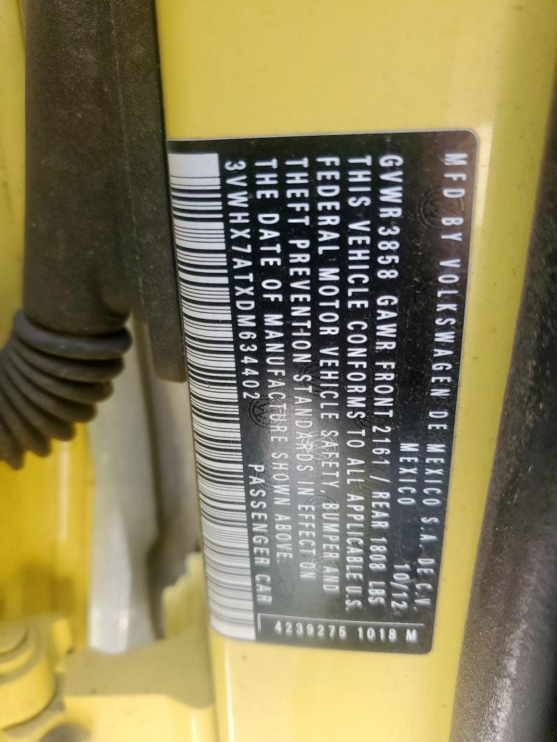 3VWHX7ATXDM634402 - 2013 VOLKSWAGEN BEETLE YELLOW photo 12