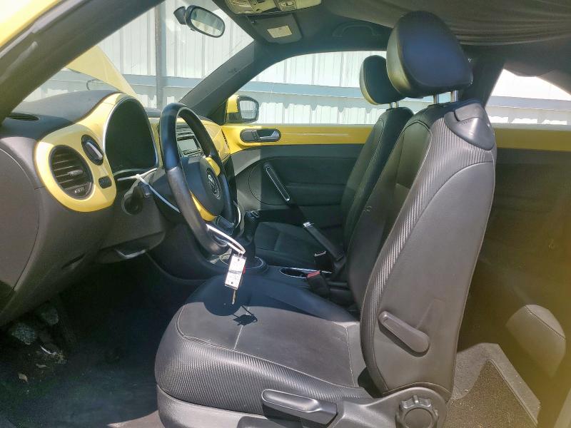 3VWHX7ATXDM634402 - 2013 VOLKSWAGEN BEETLE YELLOW photo 7