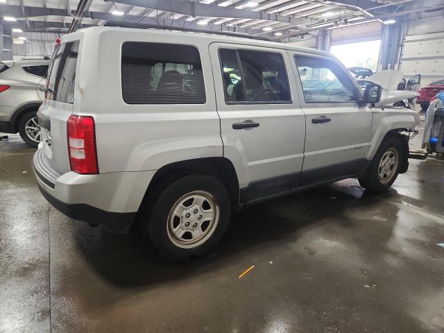 1J4NT1GA6BD264329 - 2011 JEEP PATRIOT SPORT SILVER photo 3
