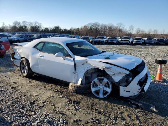 2C3CDYAG5CH293202 - 2012 DODGE CHALLENGER SXT WHITE photo 4