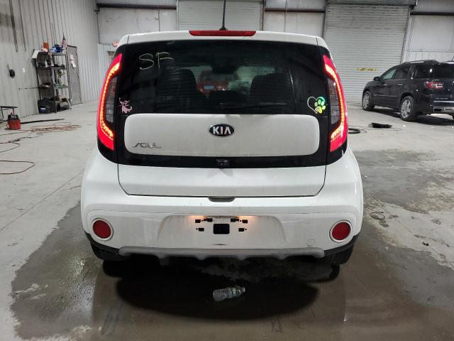 KNDJP3A5XK7667681 - 2019 KIA SOUL + WHITE photo 6