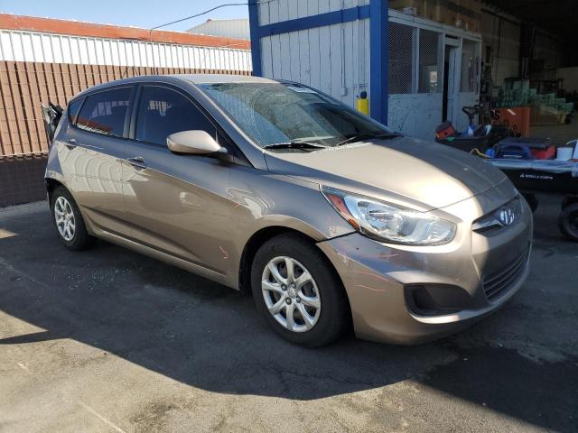KMHCT5AE2CU045901 - 2012 HYUNDAI ACCENT GLS თაფლისფერი ფოტო 4