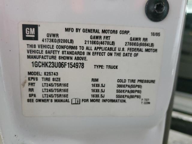 1GCHK23U06F154978 - 2006 CHEVROLET SILVERADO K2500 HEAVY DUTY WHITE photo 13