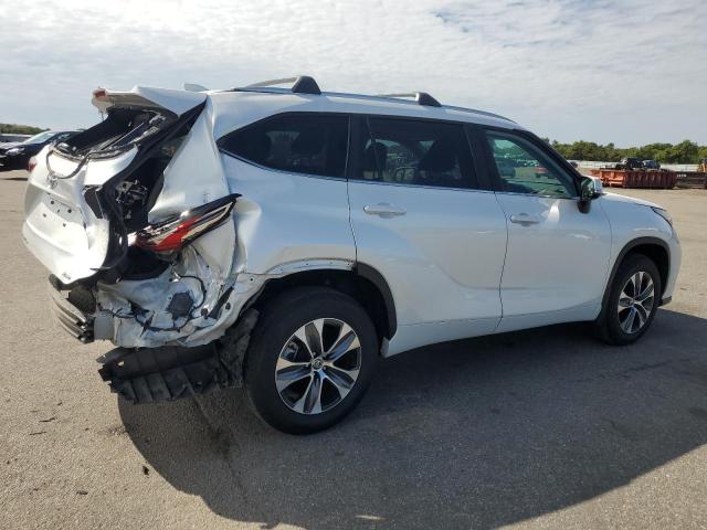 5TDKDRBH3PS507972 - 2023 TOYOTA HIGHLANDER L თეთრი ფოტო 3