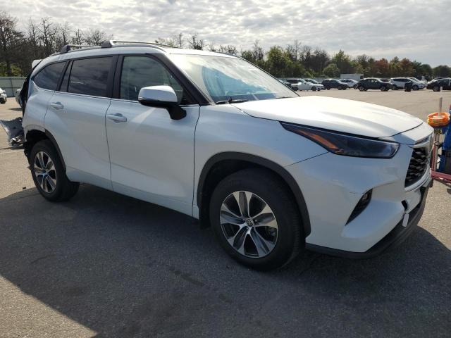 5TDKDRBH3PS507972 - 2023 TOYOTA HIGHLANDER L თეთრი ფოტო 4