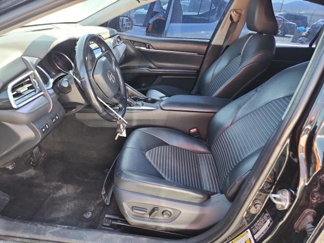 4T1B11HK4JU613276 - 2018 TOYOTA CAMRY L Schwarz Foto 7