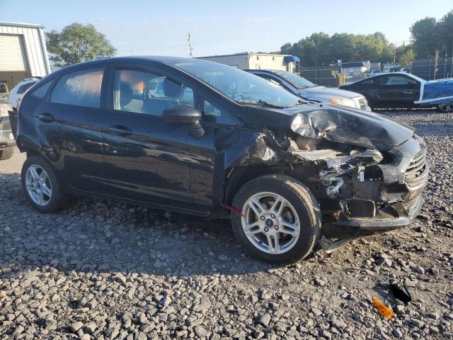 3FADP4BJ2HM156713 - 2017 FORD FIESTA SE შავი ფოტო 4
