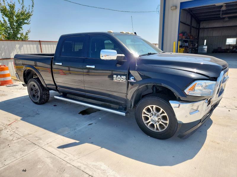 3C6UR5FL4JG409337 - 2018 RAM 2500 LARAMIE Schwarz Foto 4