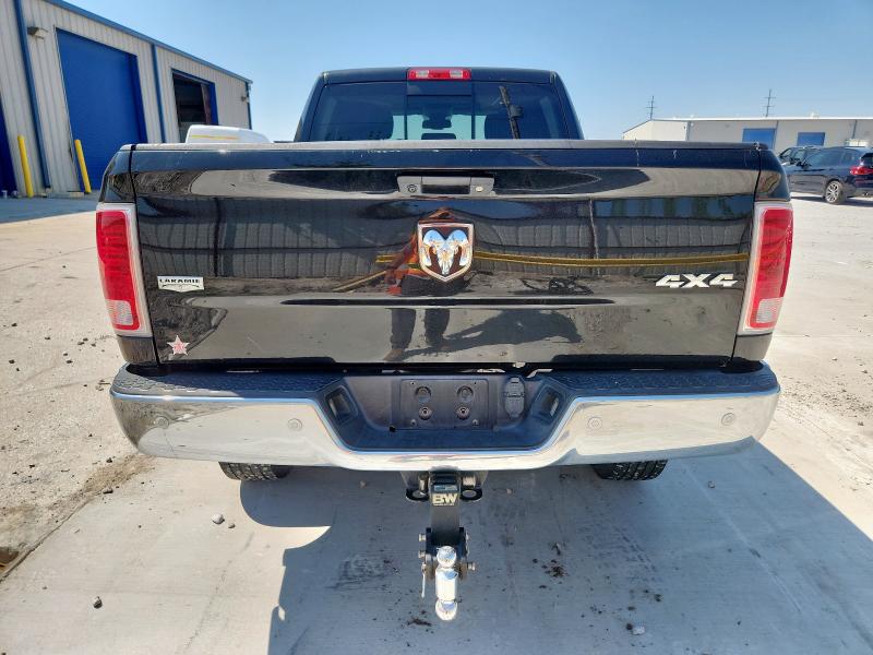 3C6UR5FL4JG409337 - 2018 RAM 2500 LARAMIE Schwarz Foto 6