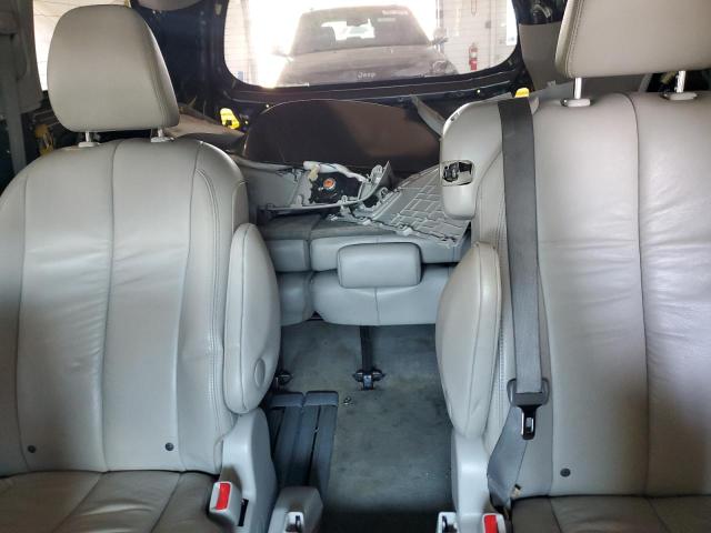 5TDYK3DCXCS219858 - 2012 TOYOTA SIENNA XLE GRAY photo 10