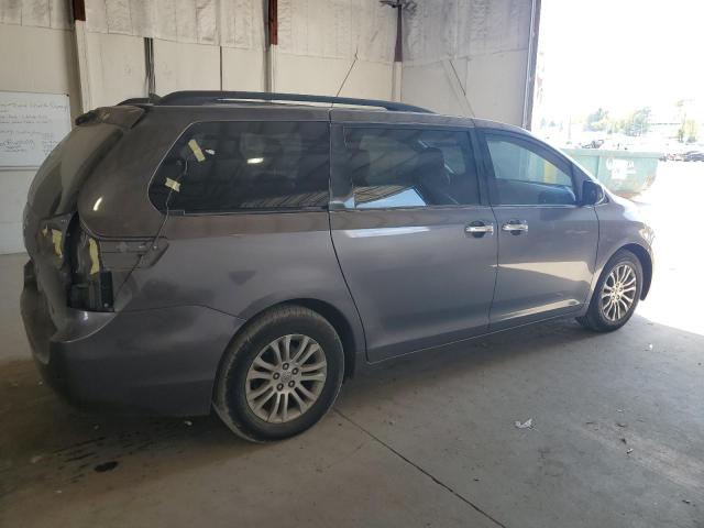5TDYK3DCXCS219858 - 2012 TOYOTA SIENNA XLE GRAY photo 3