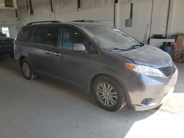 5TDYK3DCXCS219858 - 2012 TOYOTA SIENNA XLE GRAY photo 4