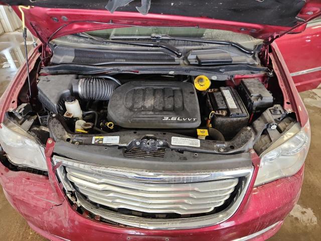 2C4RC1BG6FR664722 - 2015 CHRYSLER TOWN & COU TOURING RED photo 12