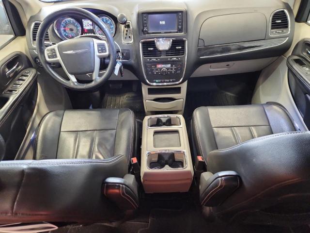 2C4RC1BG6FR664722 - 2015 CHRYSLER TOWN & COU TOURING RED photo 8