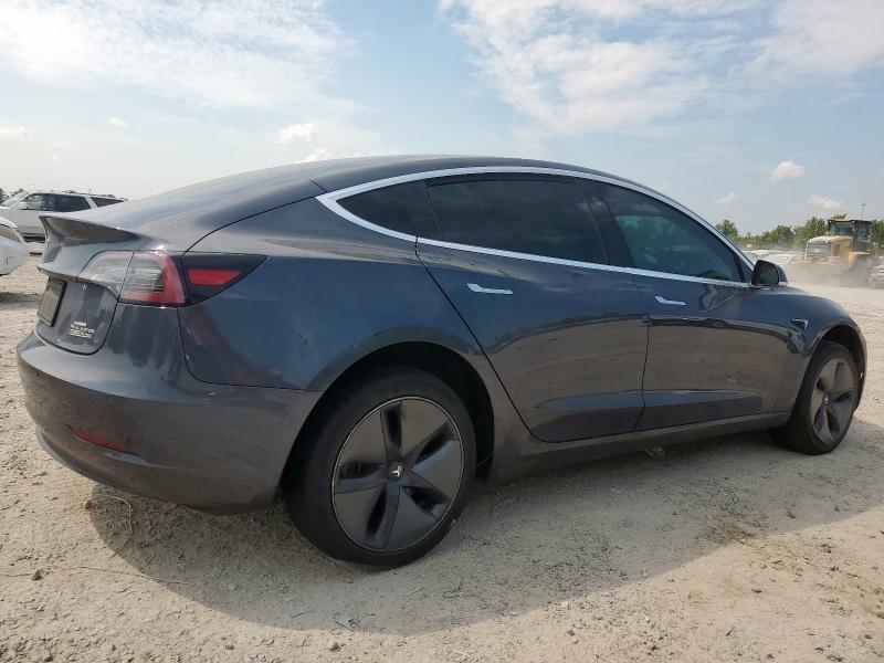 5YJ3E1EB2LF621843 - 2020 TESLA MODEL 3 ნაცრისფერი ფოტო 3