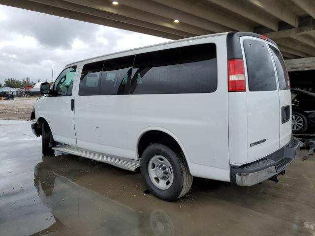 1GAZGMFG1G1167429 - 2016 CHEVROLET EXPRESS G3 LT WHITE photo 2