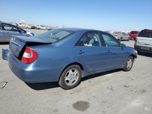 4T1BF30K92U518822 - 2002 TOYOTA CAMRY LE BLUE photo 3