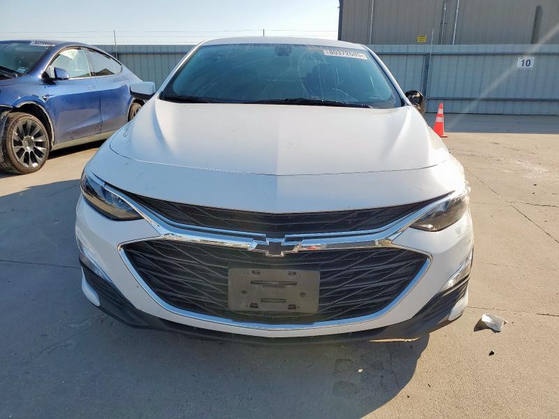 1G1ZG5ST3NF205588 - 2022 CHEVROLET MALIBU RS WHITE photo 5