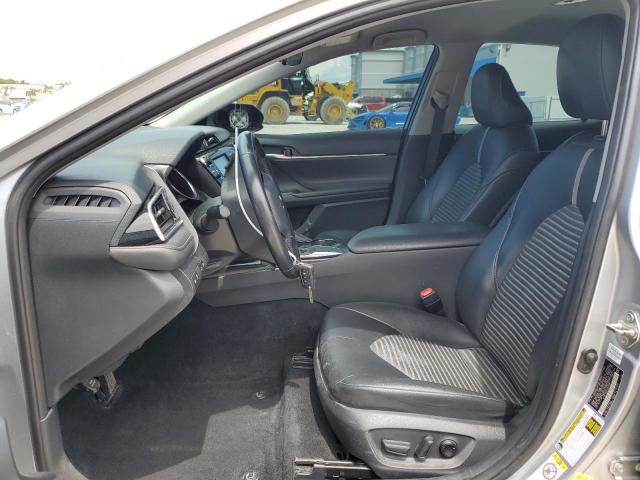 4T1B11HK3JU572252 - 2018 TOYOTA CAMRY L SILVER photo 7