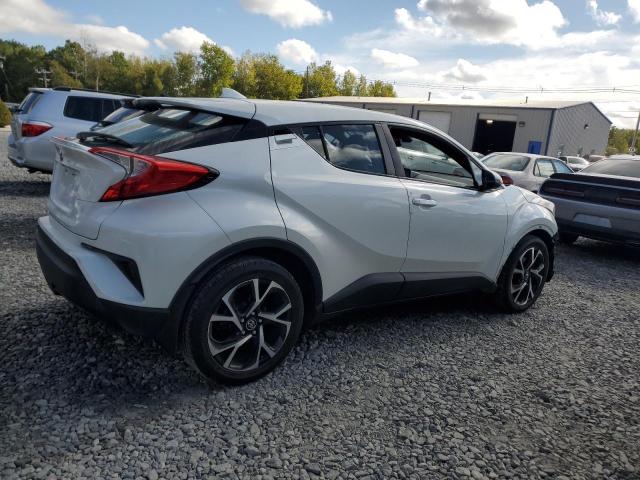 NMTKHMBX4JR031199 - 2018 TOYOTA C-HR XLE أبيض صورة 3