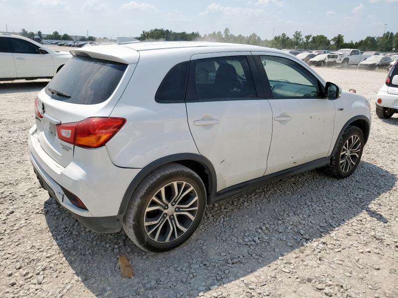 JA4AP3AU4JU009422 - 2018 MITSUBISHI OUTLANDER ES WHITE photo 3