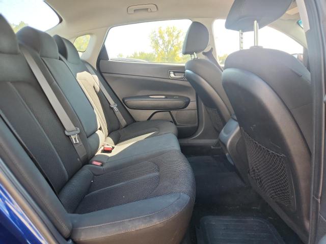 5XXGT4L38KG281226 - 2019 KIA OPTIMA LX BLUE photo 10