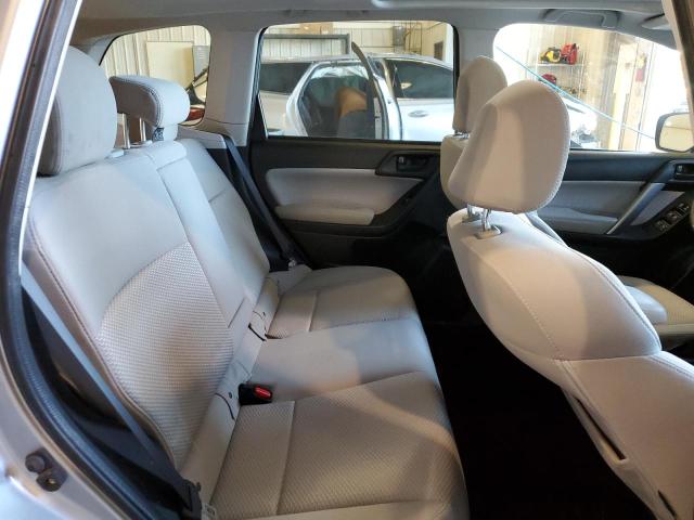 JF2SJAGC8HH587185 - 2017 SUBARU FORESTER 2.5I PREMIUM SILVER photo 11