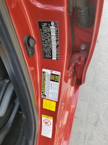 5YFBURHE1JP843777 - 2018 TOYOTA COROLLA L RED photo 13