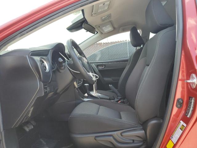 5YFBURHE1JP843777 - 2018 TOYOTA COROLLA L RED photo 7